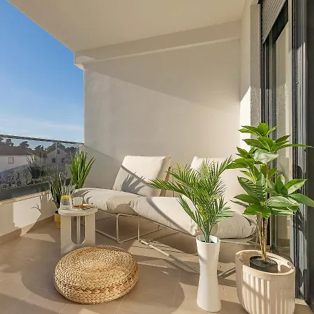 Modern Mediterranean Superior *