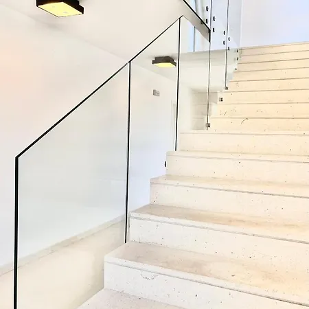 Modern Mediterranean Superior 扎达尔