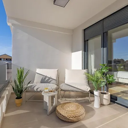 Modern Mediterranean Superior 扎达尔